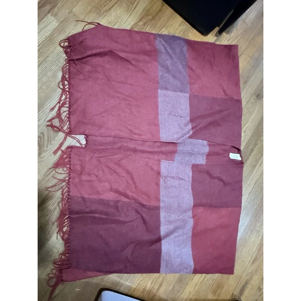 Woolrich Plaid Poncho Cape One Size Burgundy Red Blanket Wrap Shawl Fringe